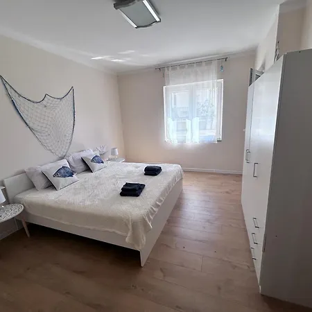 Makakada Apartman *