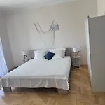 Apartament Makakada