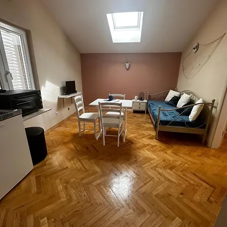 Makakada Apartment